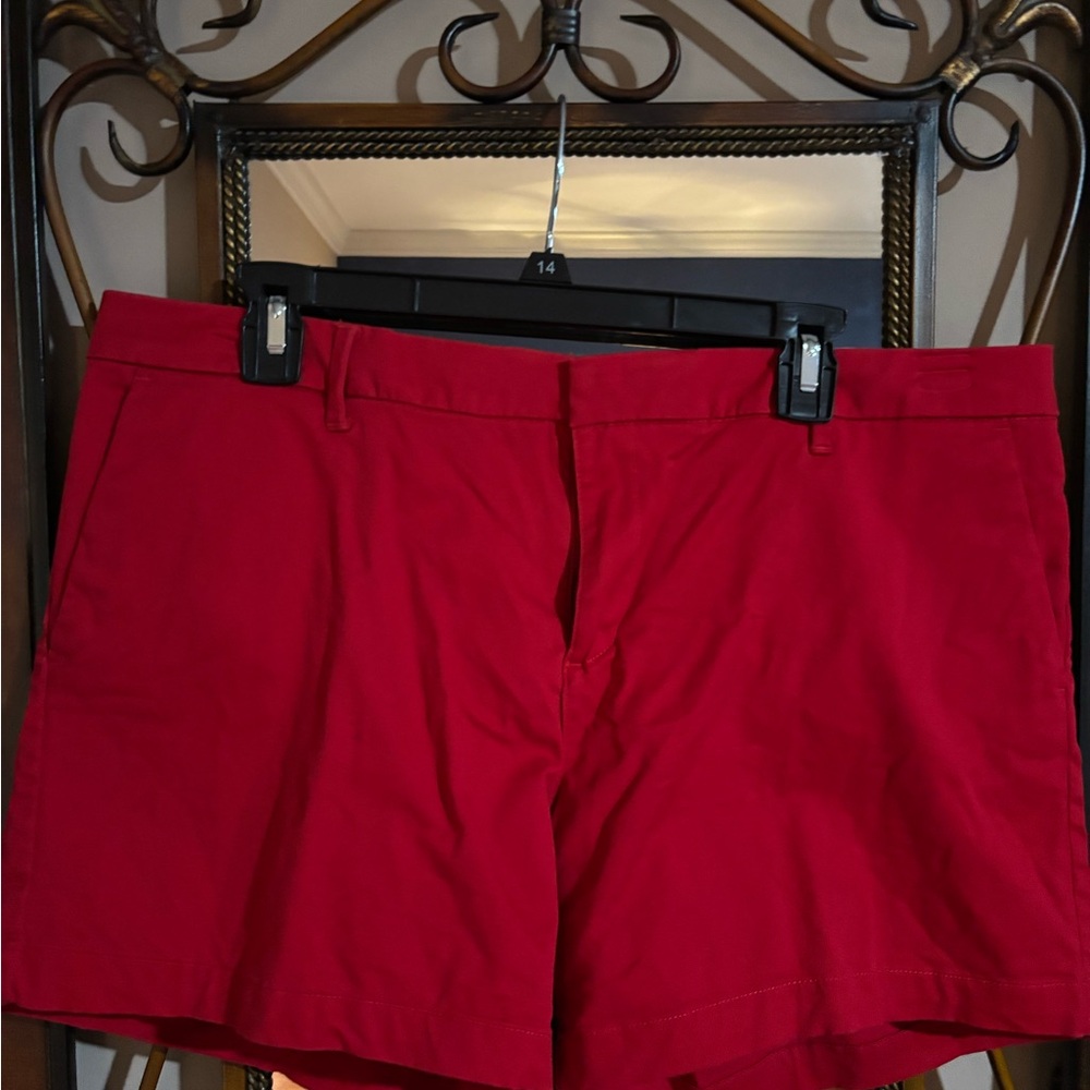 Tommy Hilfiger Bright Red Women's Bermuda Shorts casual classic - Picture 2 of 3